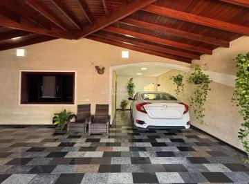 Foto 01 · Excelente Casa à Venda em Americana-SP, Jardim Brasil - 2 Quartos, 4 Salas, 1 Banheiro, 4 Vagas de G