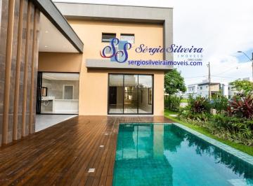 Casa de 4 quartos, Eusébio · Belíssima casa de alto padrão com 4 suítes na Cidade Alpha!
