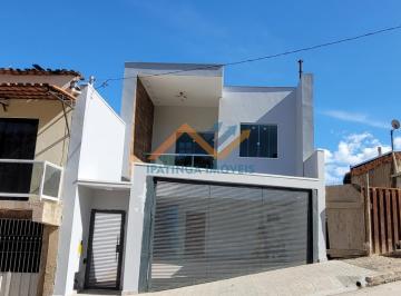 Casa · 207m² · 3 Quartos · 3 Vagas · Casa Duplex no bairro Caravelas