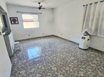 01 · KITNET, 100 METROS DA PRAIA, 30 m² de área útil, Bairro: BOQUEIRÃO. 1 Vaga