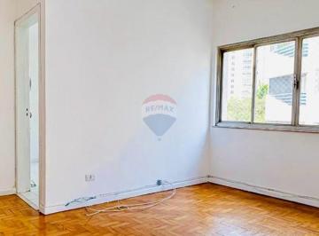 Apartamento · 63m² · 2 Quartos · 1 Vaga · Apartamento charmoso em prédio modernista e iluminado na Joaquim Eugênio de Lima em 63m²