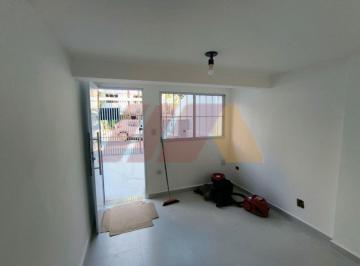 Casa · 180m² · 3 Quartos · 2 Vagas · Sobrado, 3 dormitórios, 2 banheiros para Venda e Locação no Jardim São Paulo com 2 vagas