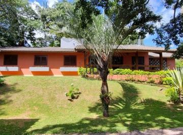 Casa · 247m² · 3 Quartos · 2 Vagas · Casa venda com 3 quartos no Condomínio Vale da Santa Fé.