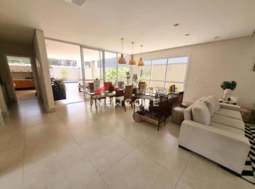 Casa · 409m² · 4 Quartos · 2 Vagas · Casa de condomínio em  Avenida Affonso José Aiello, 55 Quadra 6 - Vila Aviação - Bauru/SP