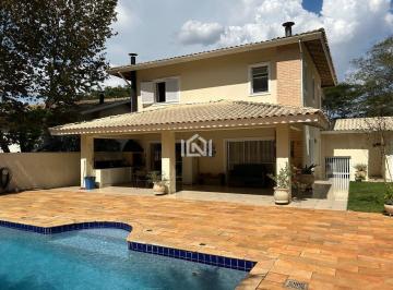Casa à venda no condominio Orvalho - fachada dos fundos · Casa para aluguel - no Bosque do Vianna