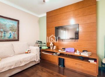 Casa a venda no condominio Jardim da Gloria - Sala de televisao · Casa à venda - na Granja Viana