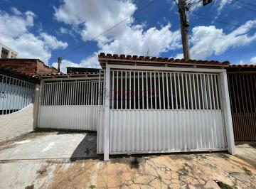 Casa · 112m² · 3 Quartos · 2 Vagas · Casa de 3 quartos, QR 502 samambaia sul, escriturada, aceita financiamento e FGTS