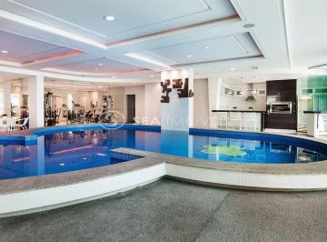 Foto 01 · Apartamento de Luxo com 3 Quartos e 138m² no Centro de Balneário Camboriú - Impecável!