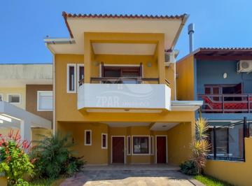 Foto 01 · Casa em Condomínio na Hípica: 3 quartos, 1 suíte, 2 salas, 3 banheiros, 2 vagas de garagem, 240m² -