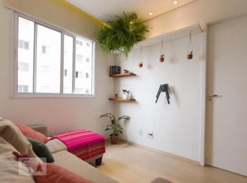 Sobre o imóvel: O apartamento é aconchegante, arejado e recebe sol da manhã. Est · Apartamento para Aluguel - Bom Retiro, 1 Quarto, 35 m2 - São Paulo
