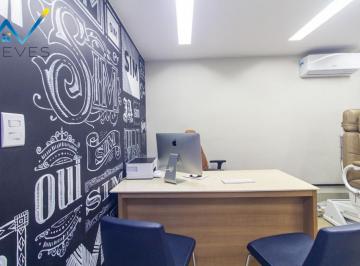 Comercial , Brasília · Excelente loja na quadra 211 da Asa Norte.