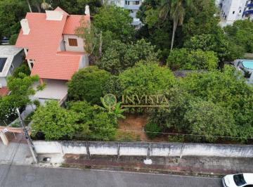 c448f62835eba95077fd0fc3557c60e68f498535 · Terreno com 1.427m² - Locação em Coqueiros.
