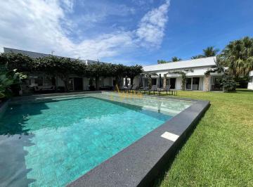 Casa · 821m² · 7 Quartos · 4 Vagas · Casa de Condomínio com 7 quartos, Jardim Acapulco, Guarujá - R$ 9 mi, Cod: 5945