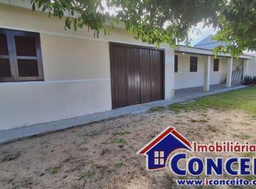 Casa de 2 quartos, Imbé · C58 - Ótimo imóvel de esquina em excelente localização em Mariluz