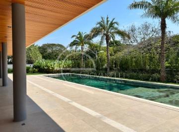 Foto 01 · Casa de Luxo à Venda na Barra da Tijuca, Rio de Janeiro - 5 Quartos, 5 Suítes, 6 Banheiros, 10 Vagas