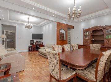 Apartamento · 128m² · 3 Quartos · 1 Vaga · Apartamento à venda em Porto Alegre-RS, bairro Auxiliadora: 3 quartos, 2 banheiros, 1 vaga, 128m² de