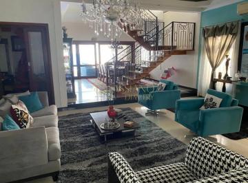 Casa · 420m² · 4 Quartos · 4 Vagas · Sobrado à Venda de 400m² | 04 suítes e 04 vagas de garagem | Condomínio Villas de Santana - Jacareí 