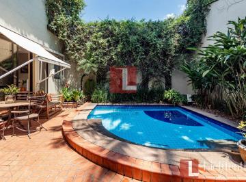 Casa · 300m² · 4 Quartos · 3 Vagas · Casa à Venda no Jardim Paulista: 3 Suítes, 300m² por R$7,5M