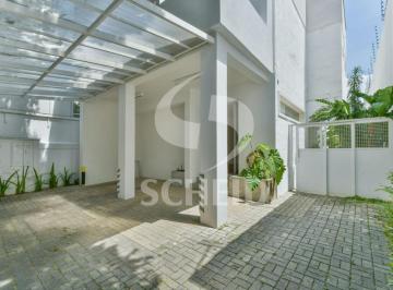 Casa · 345m² · 4 Quartos · 3 Vagas · Sobrado á Venda em Água Branca com 345m², 4 quartos sendo 1 suíte, 3 vagas.