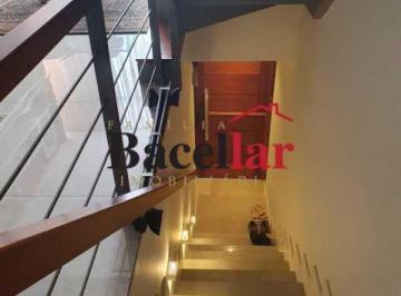 Casa · 180m² · 3 Quartos · 1 Vaga · Casa de Vila : / Residencial / Copacabana