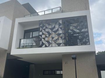 Casa · 253m² · 3 Quartos · 2 Vagas · Condominio de Sobrados de Alto Padrão