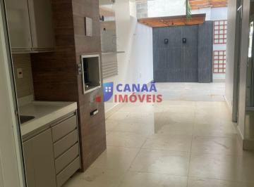 Casa · 160m² · 3 Quartos · 2 Vagas · Casa térrea 3 quartos Condominio fechado Raros