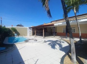 Casa de 4 quartos, Aracaju · Vendo excelente casa térrea com 4 suítes e piscina . Area gourmet. na Aruana.