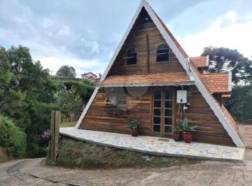 Casa · 300m² · 9 Quartos · 6 Vagas · Villagio com 9 quartos à venda em Vila campos do jordão - SP