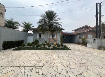 Casa · 210m² · 3 Quartos · 3 Vagas · Condomínio com 3 quartos à venda em Morada da praia - SP