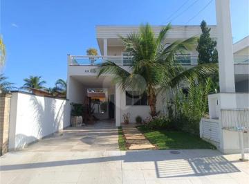 Casa · 214m² · 3 Quartos · 2 Vagas · Condomínio com 3 quartos à venda em Morada da praia - SP