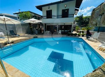 Casa · 300m² · 3 Quartos · 8 Vagas · Casa com 3 quartos à venda em Riviera - SP
