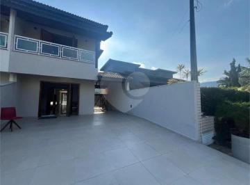 Casa · 219m² · 3 Quartos · 4 Vagas · Condomínio com 3 quartos à venda em Morada da praia - SP