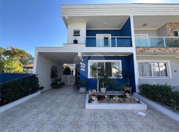 Casa · 157m² · 3 Quartos · 4 Vagas · Condomínio com 3 quartos à venda em Morada da praia - SP