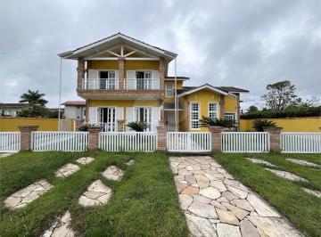 Casa · 230m² · 4 Quartos · 5 Vagas · Casa com 4 quartos à venda em Morada da praia - SP