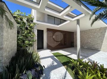 Casa · 318m² · 3 Quartos · 4 Vagas · Condomínio com 3 quartos à venda em Morada da praia - SP