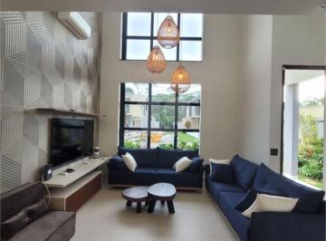Casa · 205m² · 4 Quartos · 2 Vagas · Villagio com 4 quartos à venda em Riviera - SP