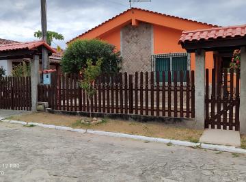 Casa de 3 quartos, Araruama · Casa em Condomínio em Araruama de 240 m² com 3 quartos à venda em Itatiquara