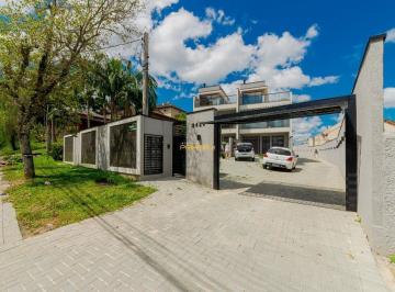 Casa de 3 quartos, Curitiba · Sobrado em condomínio - 3 dormitórios, 4 banheiros e 2 vagas no Bom Retiro