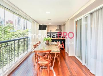 Apartamento · 226m² · 3 Quartos · 4 Vagas · 226m² na Vila Nova Conceição.