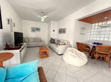 Apartamento · 105m² · 3 Quartos · 2 Vagas · Apartamento com 03 dormitórios na quadra do mar em Caiobá, com 02 vagas!