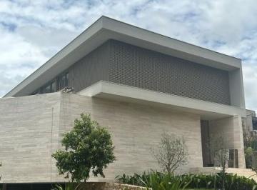 Foto 19 · Luxuosa casa em condomínio à venda em Votorantim-SP, no bairro Parque Santa Márcia, com 4 quartos, 4
