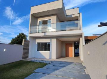 Casa · 140m² · 3 Quartos · 1 Vaga · Amplo Sobrado com Piscina a 430m da Praia – Barra do Saí, Itapoá/SC