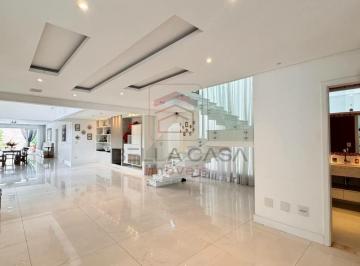 Casa · 589m² · 4 Quartos · 4 Vagas · Casa com piscina, espaço gourmet com churrasqueira, 4 suítes, e 4 vagas na Mooca