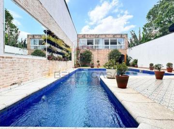 Casa · 589m² · 4 Quartos · 4 Vagas · Casa com piscina, espaço gourmet com churrasqueira, 4 suítes, e 4 vagas na Mooca
