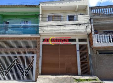 Casa · 90m² · 2 Quartos · 4 Vagas · Casa assobradada com 02 quartos, 02 salas, cozinha, 02 banheiros, 04 vagas com Escritura Registrada.