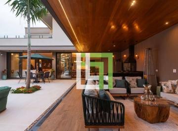 ae754f9d4f454840f66081320f7c3535c2f81394 · Casa com 5 dormitórios à venda, 587 m² por R$ 6.400.000,00 - Condomínio Portal do Japy Golf Club - C