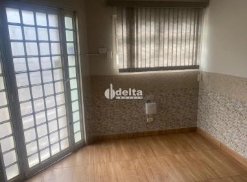 Comercial · 92m² · Imóvel Comercial disponível para venda no Bairro Martins em Uberlândia-MG