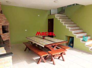 Casa · 232m² · 3 Quartos · 5 Vagas · Jardim América, próximo ao shopping Jardim Oriente
