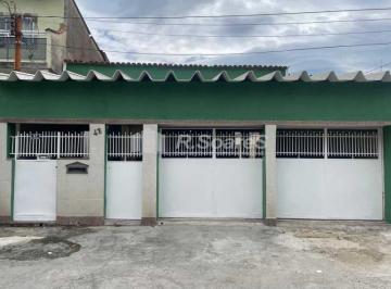 Casa · 108m² · 2 Quartos · 3 Vagas · Casas om 3 quartos em Madureira.