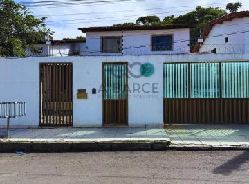 Casa de 5 quartos, Ilhéus · CASA DE 5 DORMS SENDO 2 SUÍTES - JARDIM PONTAL - ILHÉUS/BA